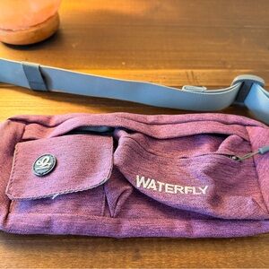 ✨MOVING SALE!!✨ Purple Waterfly Fanny Pack Travel Bag